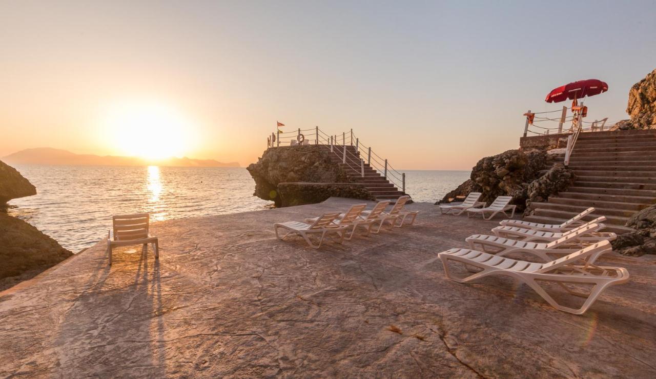 טראסיני Perla Del Golfo Resort מראה חיצוני תמונה