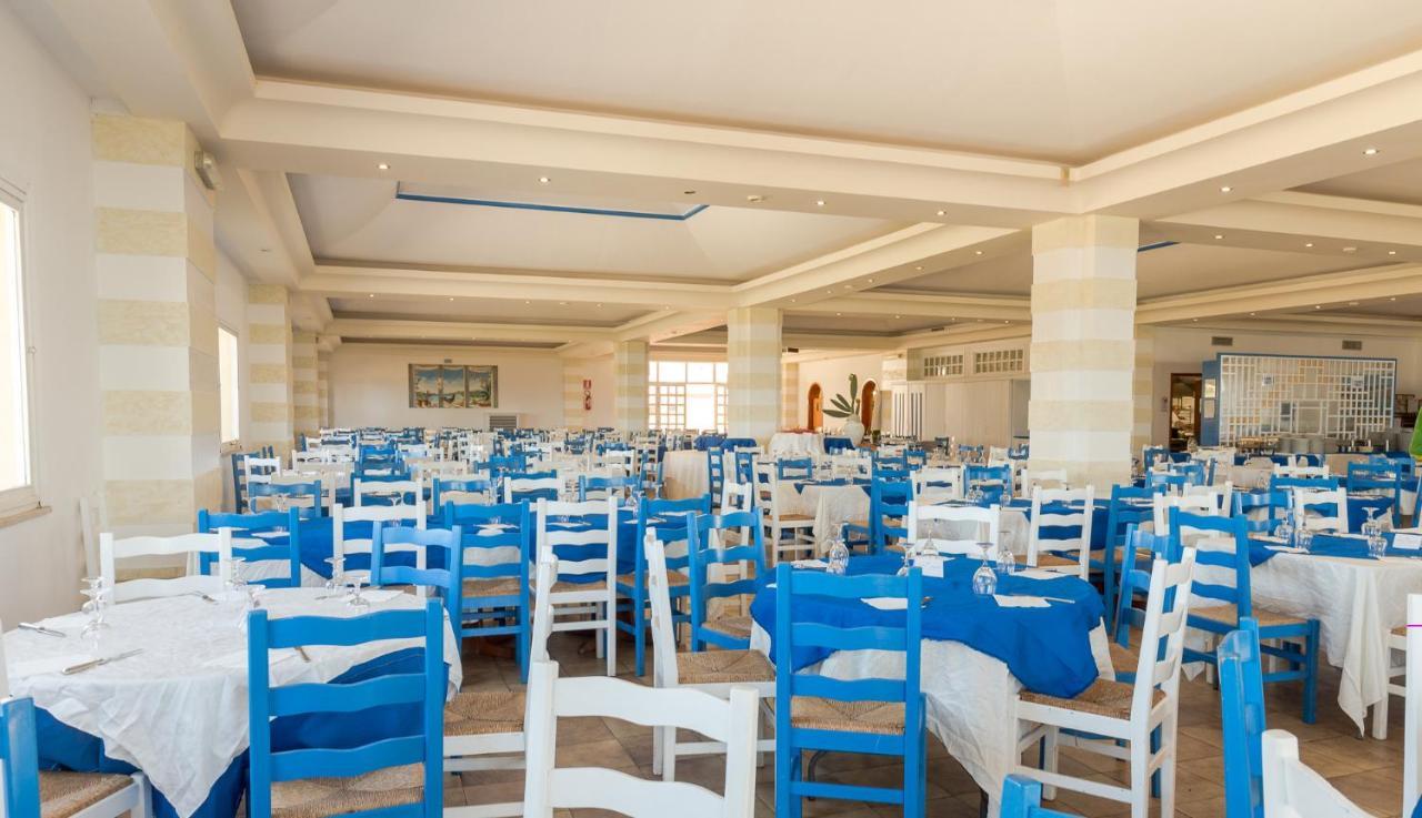 טראסיני Perla Del Golfo Resort מראה חיצוני תמונה