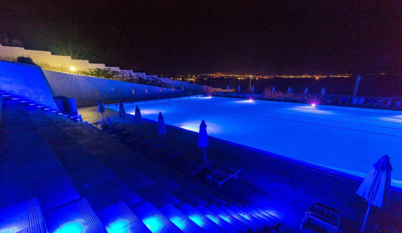 טראסיני Perla Del Golfo Resort מראה חיצוני תמונה